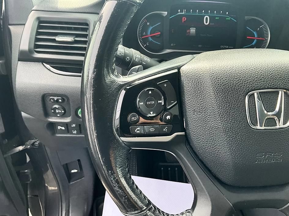 Used 2020 Honda Pilot Touring image 30