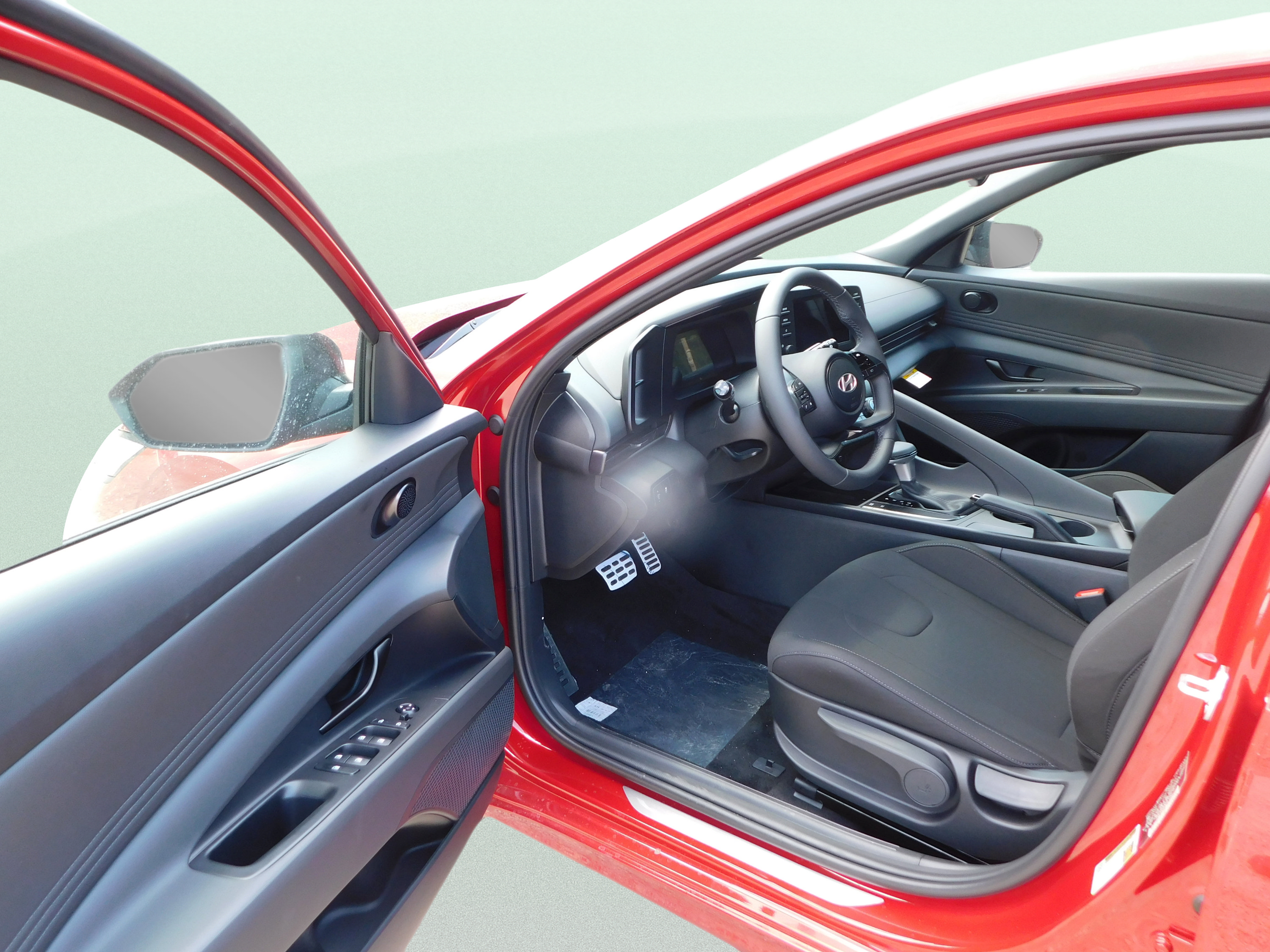 Certified 2025 Hyundai Elantra Sport FWD image 9