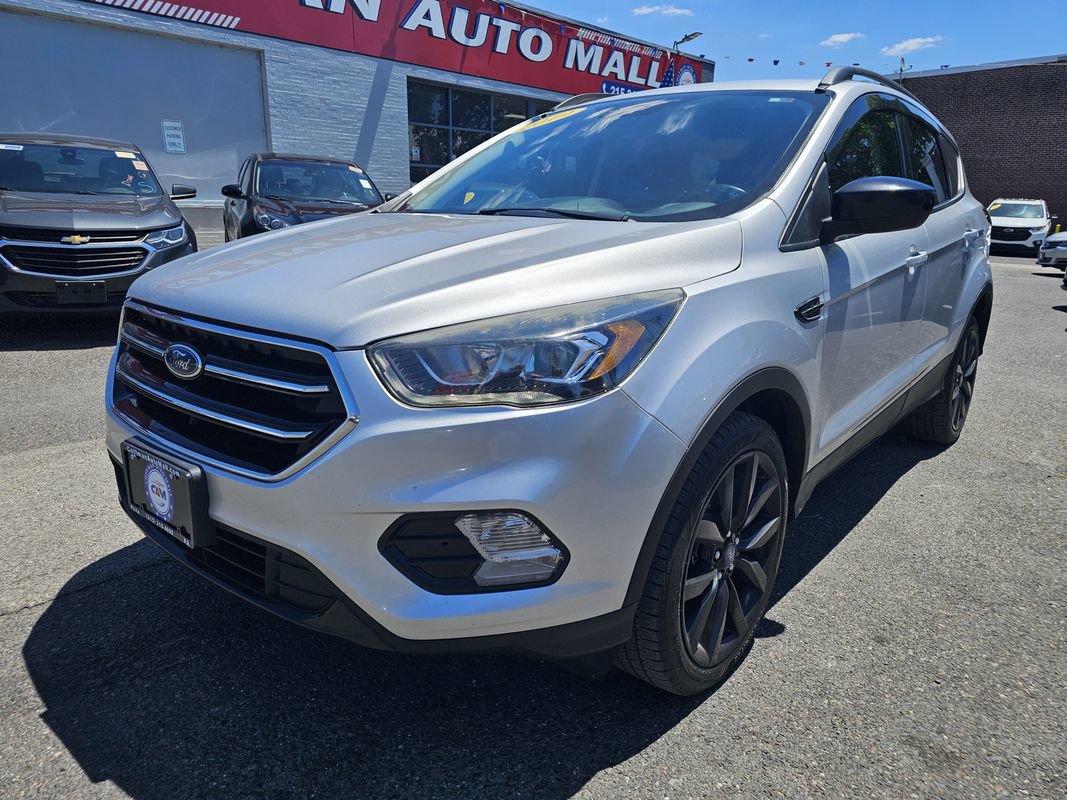 Used 2019 Ford Escape SE AWD/4WD image 1