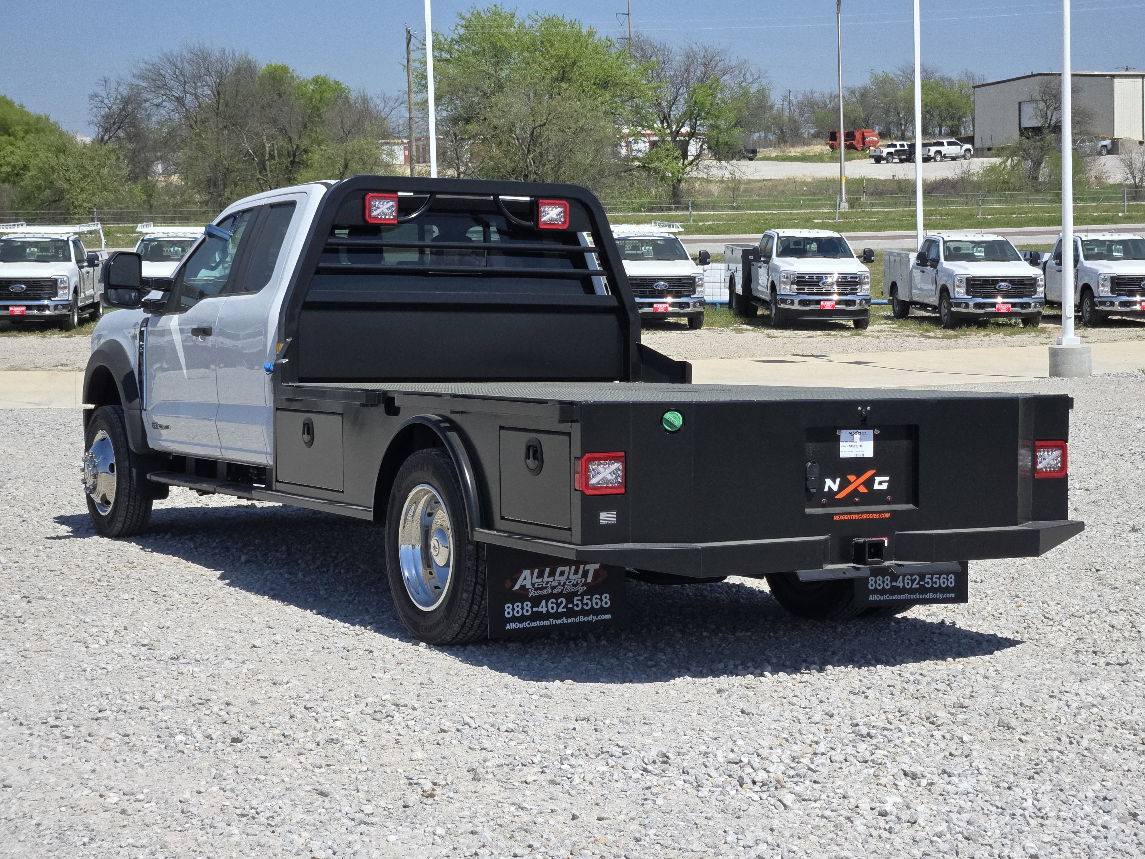 New 2026 Ford F450 XL w/ XL Chrome Package image 3