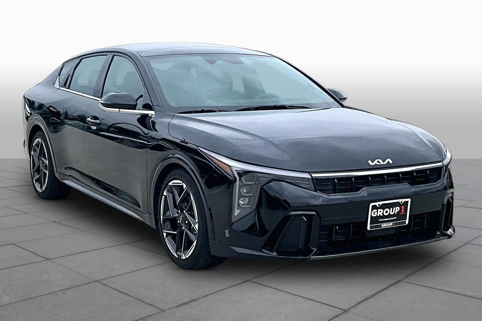 Used 2025 Kia K4 EX w/ GT-Line Sunroof Package FWD image 5