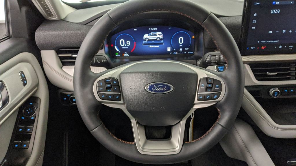 New 2025 Ford Explorer Active w/ Active Comfort Package image 28