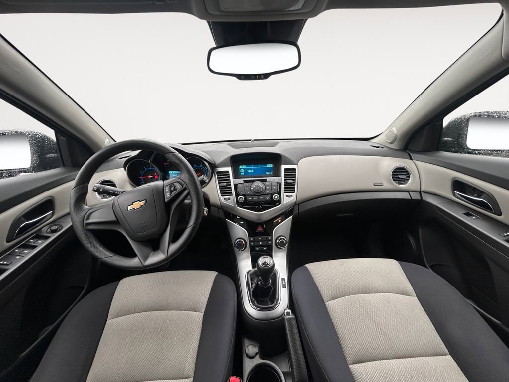 Used 2016 Chevrolet Cruze LS image 13