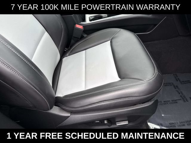 Used 2023 Ford Explorer XLT w/ Equipment Group 202A AWD/4WD image 10