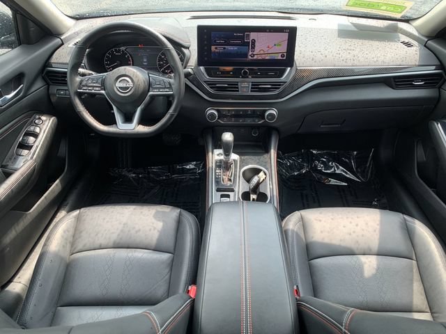 Used 2023 Nissan Altima 2.5 SR w/ SR Premium Package AWD/4WD image 15