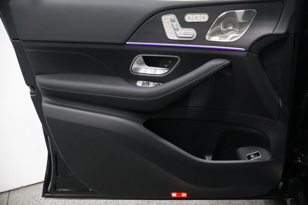 New 2026 Mercedes-Benz GLS 450 4MATIC image 12