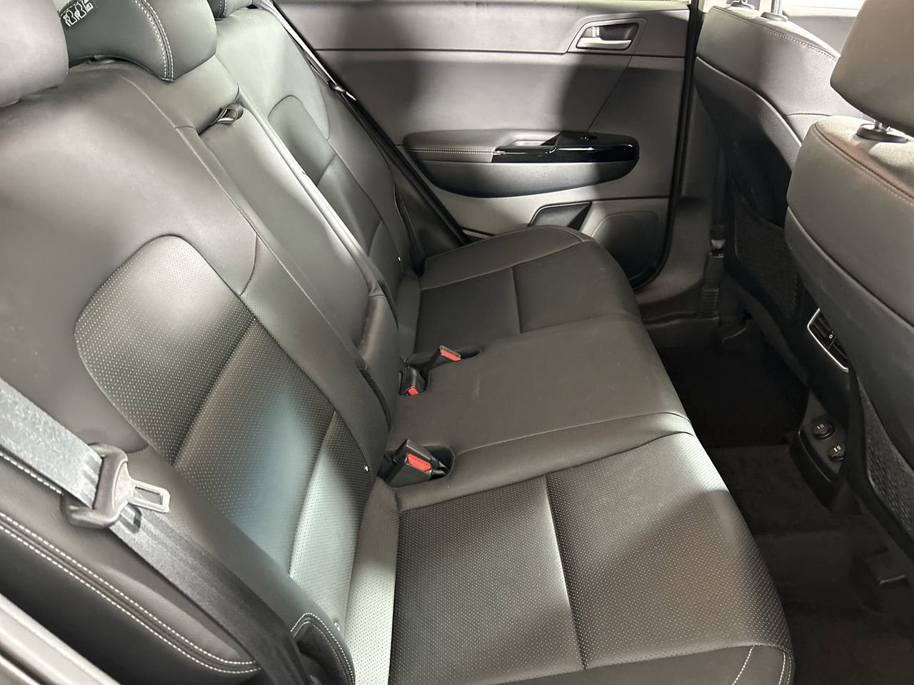 Used 2021 Kia Sportage EX FWD image 24