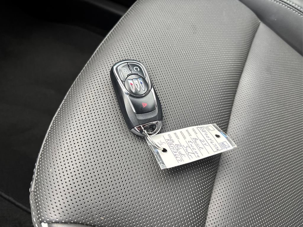 Used 2024 Buick Encore GX Avenir image 36