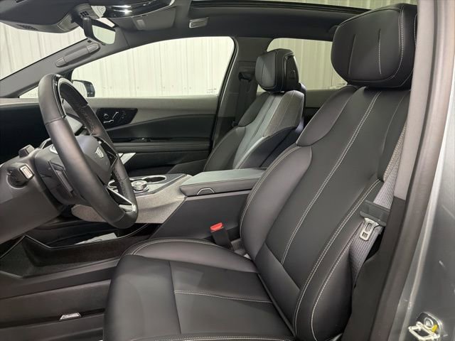 Certified 2025 Cadillac Optiq Luxury 1 w/ LPO, Floor Liner Package image 13