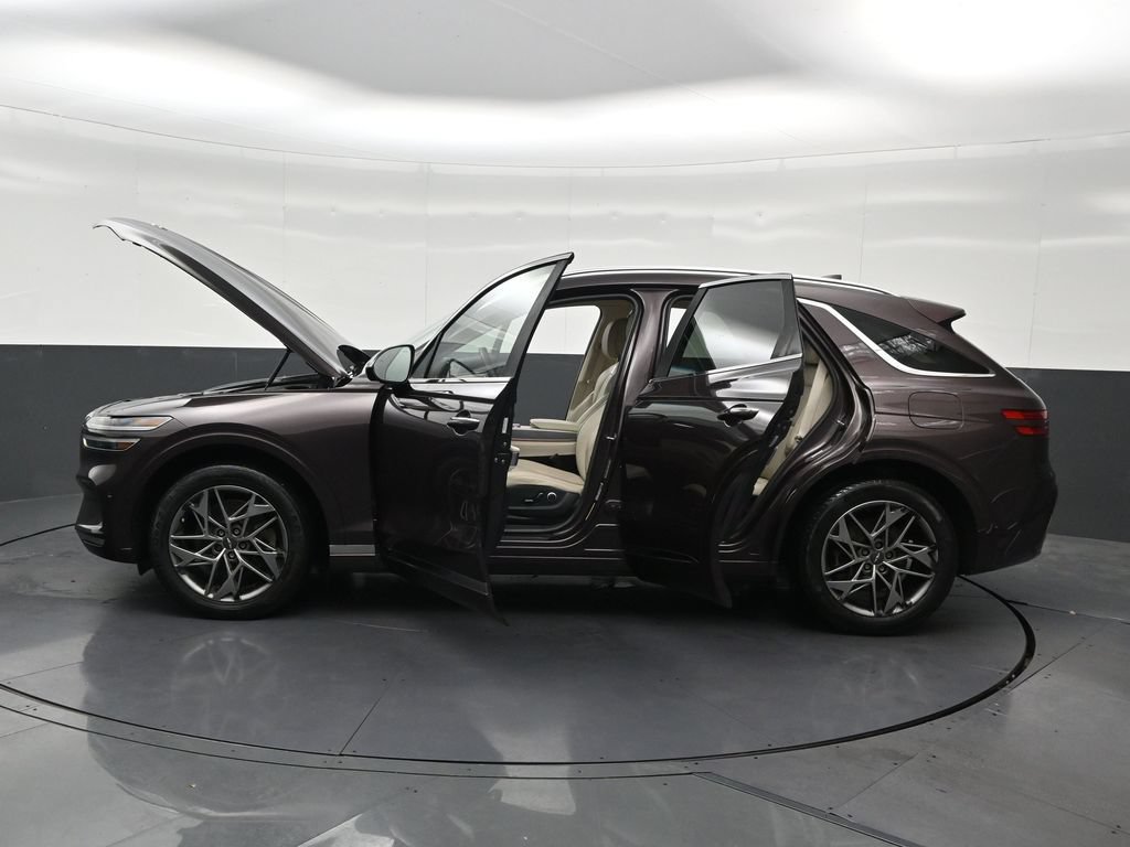 Used 2022 Genesis GV70 2.5T w/ Advanced Package AWD/4WD image 33