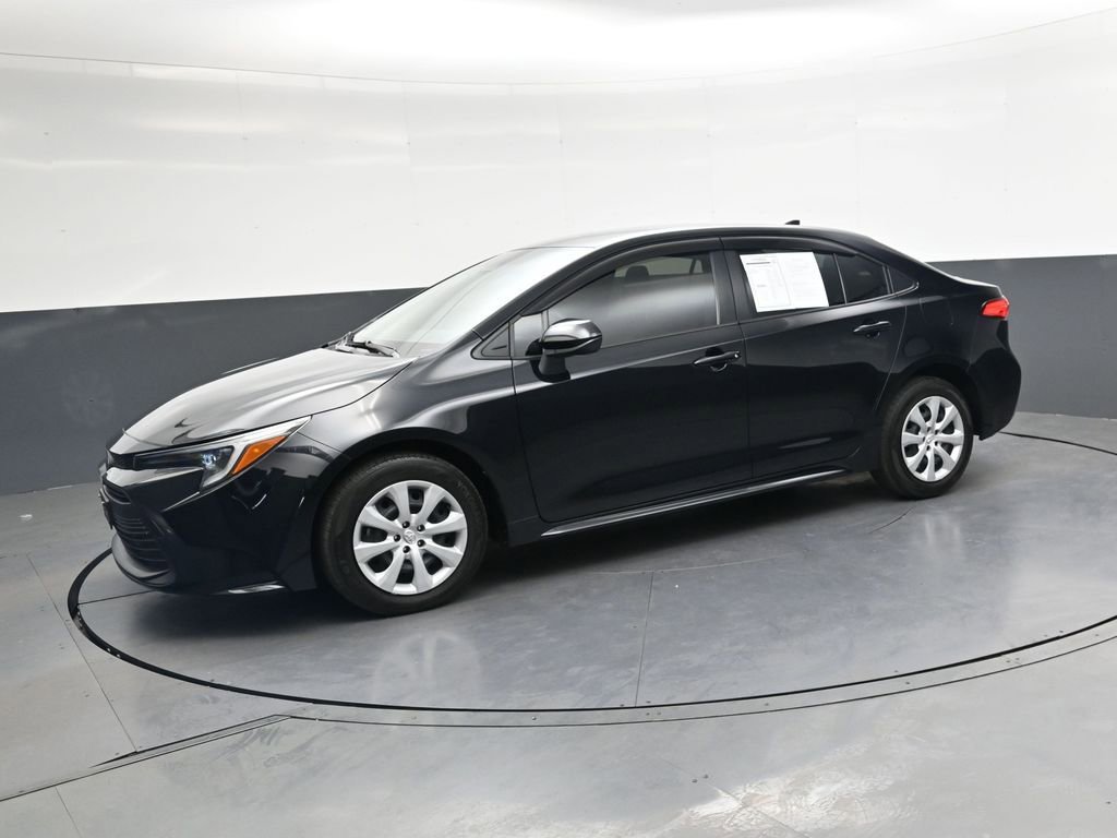 Used 2024 Toyota Corolla LE FWD image 10