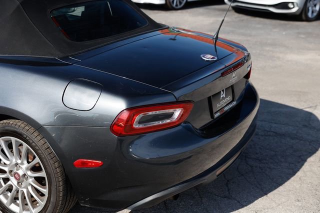 Used 2017 FIAT 124 Spider Classica image 32