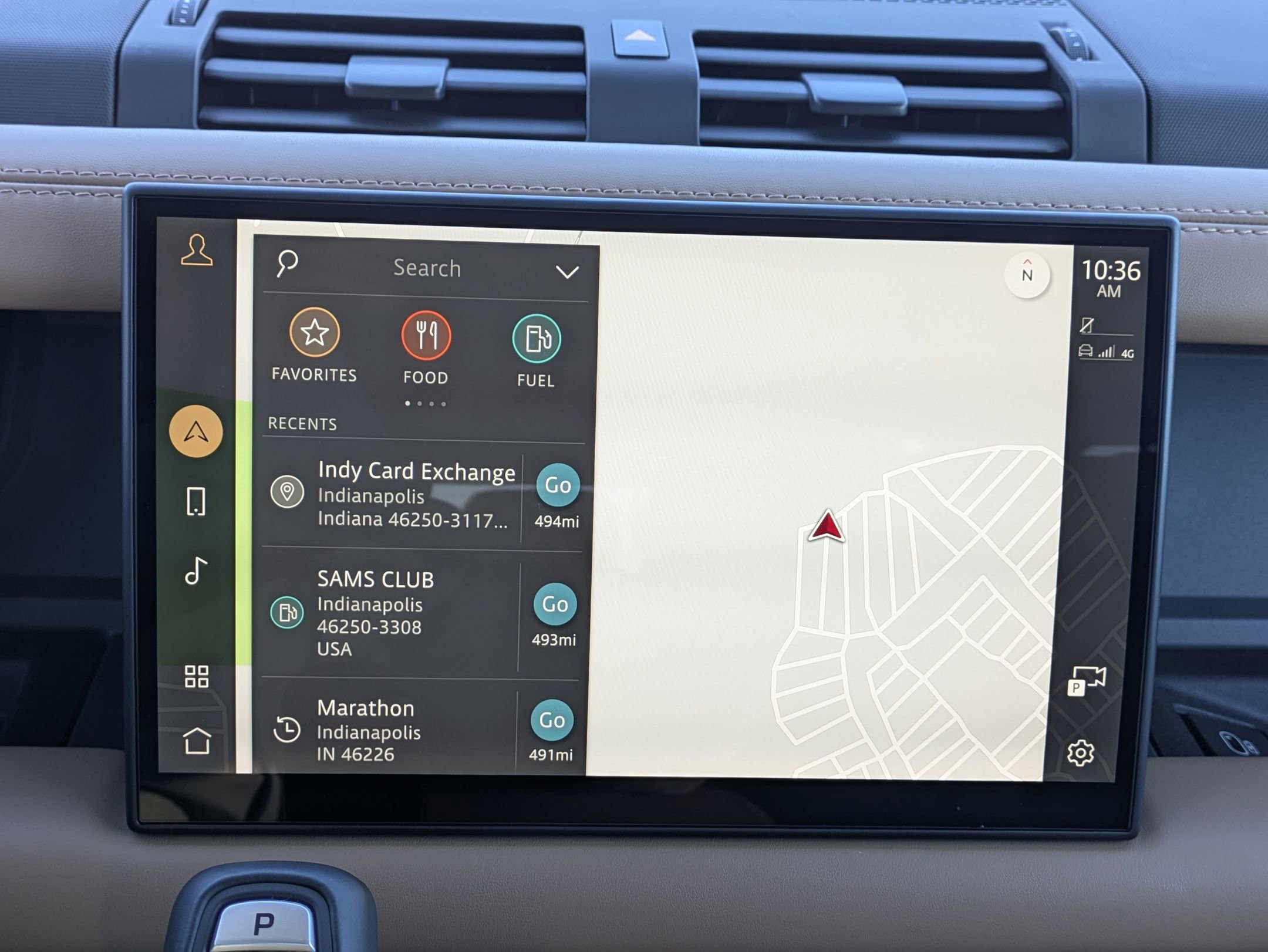 Used 2025 Land Rover Defender 110 X-Dynamic SE image 13