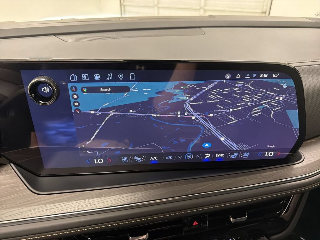New 2026 Chevrolet Suburban Premier w/ Sun And Tow Package AWD/4WD image 14