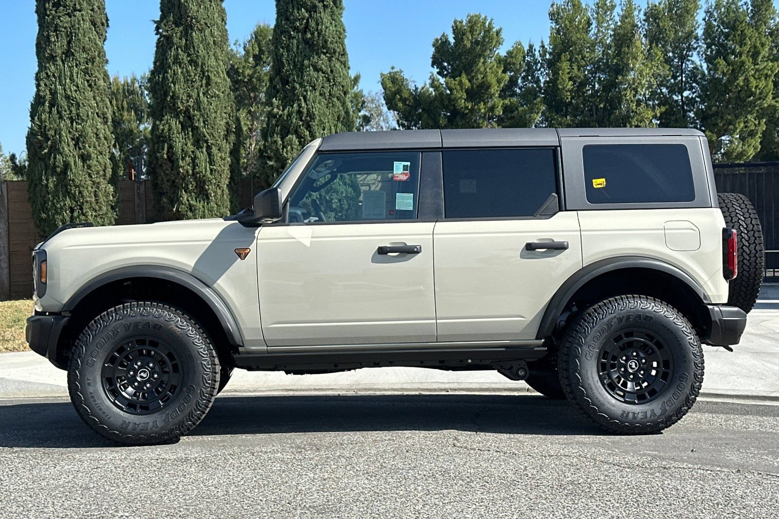 New 2026 Ford Bronco Badlands AWD/4WD image 7