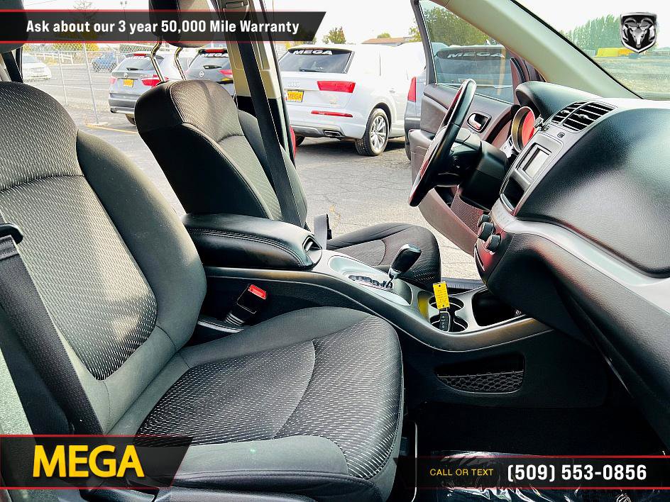 Used 2018 Dodge Journey SXT w/ Blacktop Package image 19