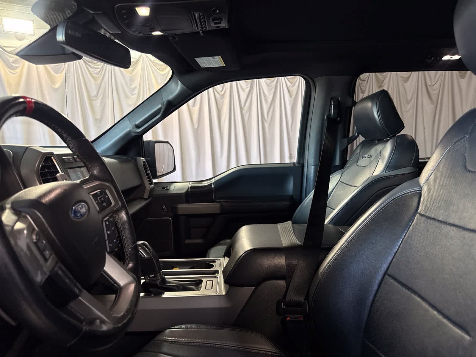 Used 2018 Ford F150 Raptor w/ Equipment Group 802A Luxury AWD/4WD image 19