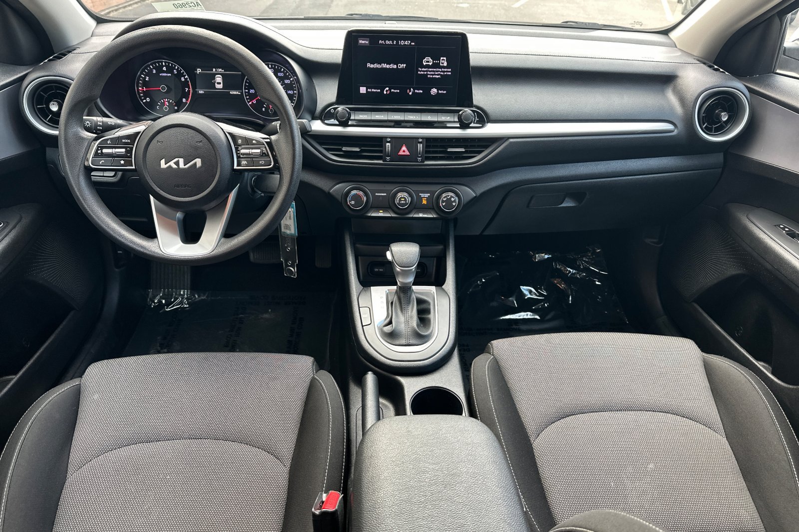 Used 2023 Kia Forte LXS FWD image 3