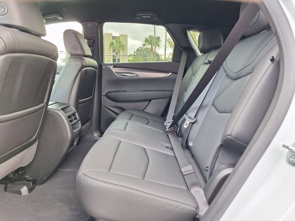 New 2026 Cadillac XT5 Luxury w/ LPO, Floor Liner Package AWD/4WD image 10