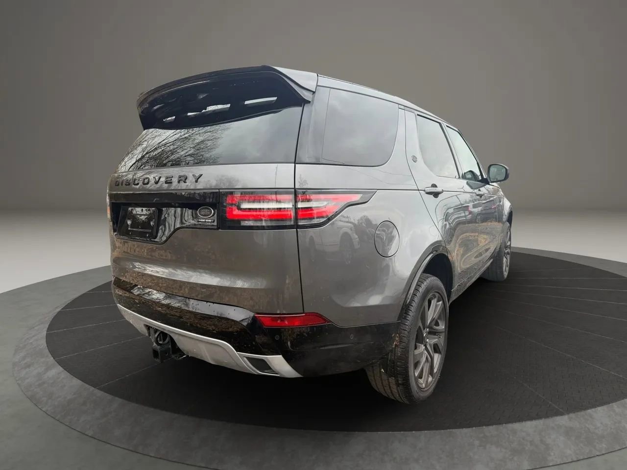 Used 2019 Land Rover Discovery HSE Luxury image 5