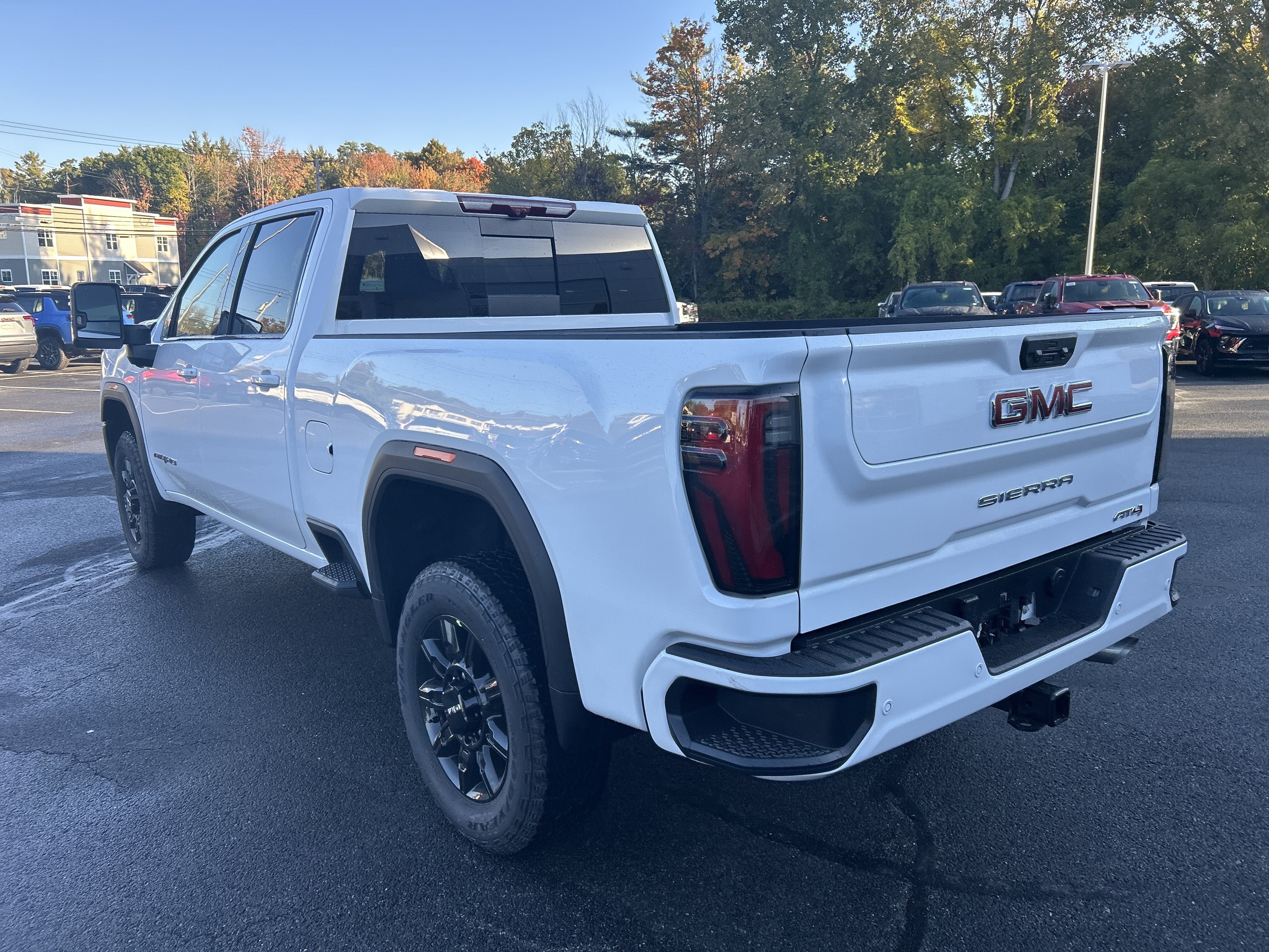 New 2026 GMC Sierra 2500 AT4 w/ AT4 Premium Plus Package AWD/4WD image 8