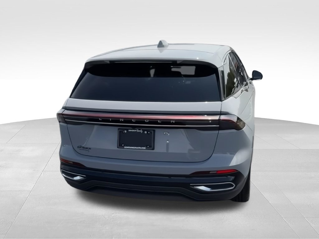 New 2026 Lincoln Nautilus Premier AWD/4WD image 8
