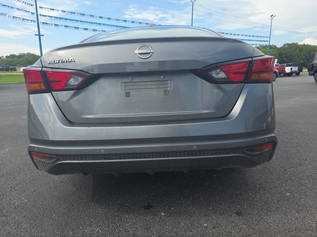 Used 2025 Nissan Altima 2.5 SV FWD image 6