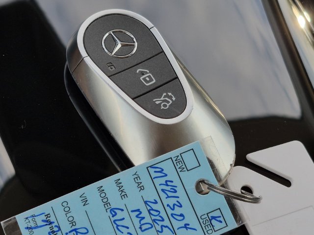 Used 2025 Mercedes-Benz GLC 350e 4MATIC image 42