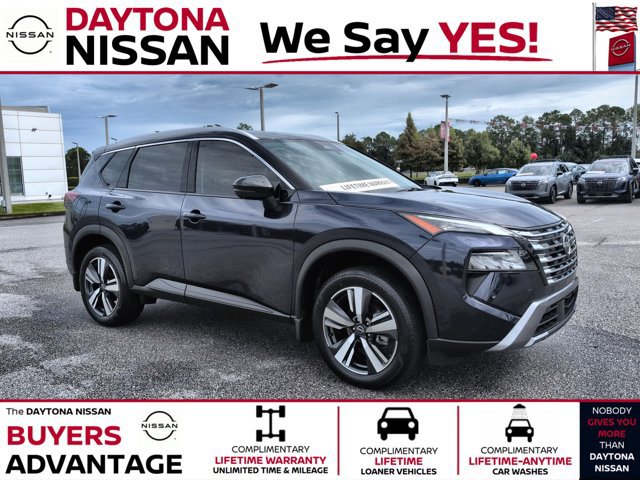 Used 2025 Nissan Rogue SL FWD image 1