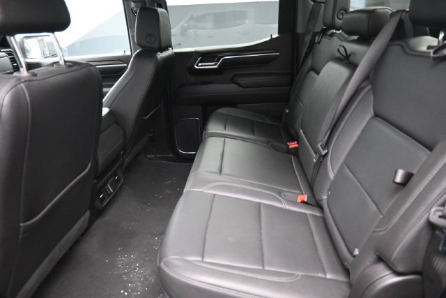 Used 2024 GMC Sierra 1500 SLT AWD/4WD image 27