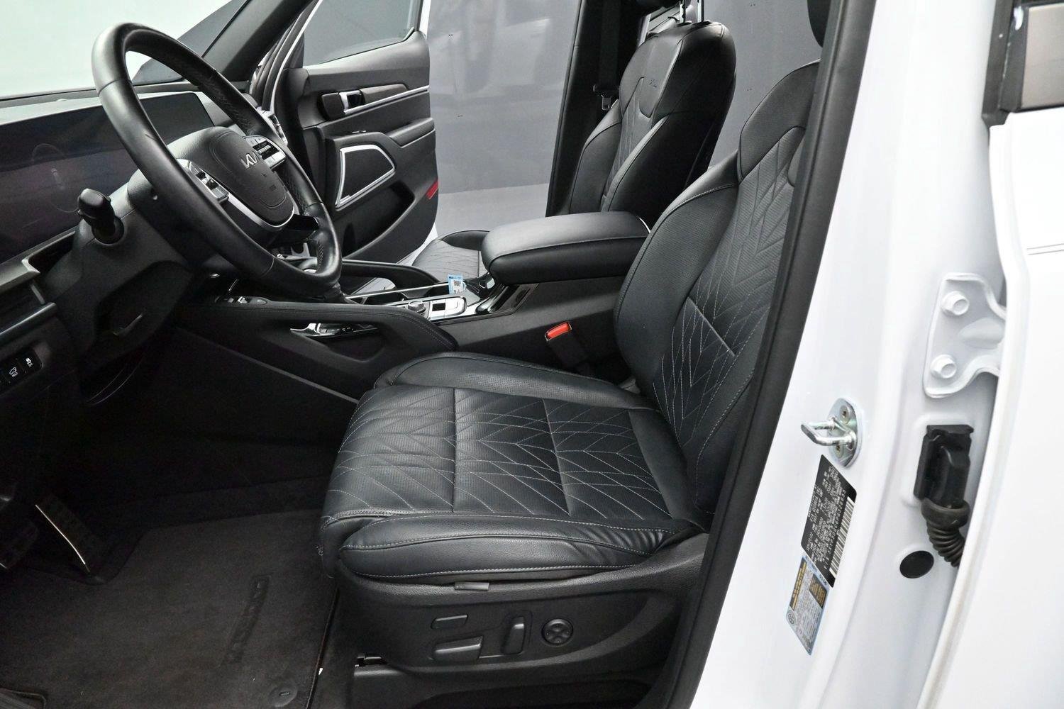 Used 2023 Kia Telluride SX X-Line AWD/4WD image 14