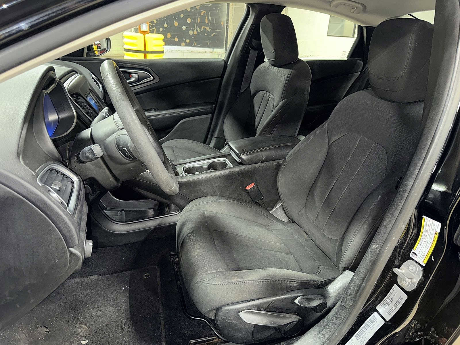 Used 2015 Chrysler 200 Limited image 14