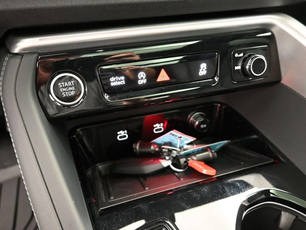 New 2025 Audi Q5 Premium Plus AWD/4WD image 18