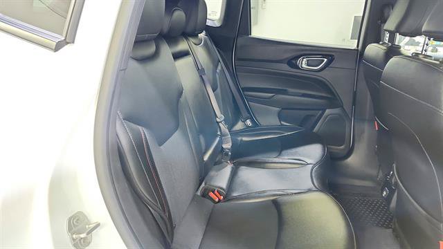 Used 2025 Jeep Compass Trailhawk AWD/4WD image 26