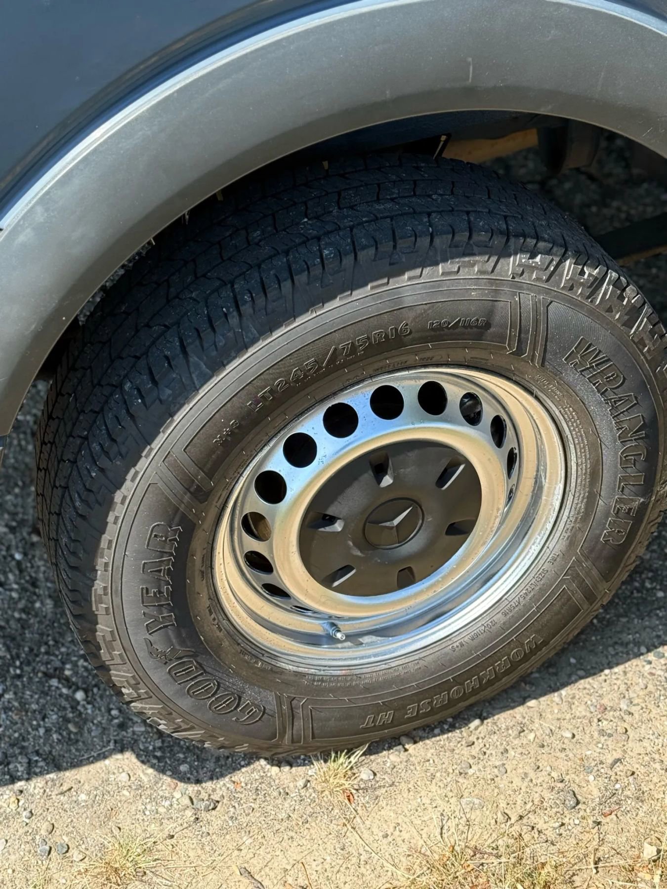 Used 2018 Mercedes-Benz Sprinter 2500 image 11