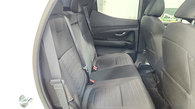 Used 2022 Hyundai Santa Cruz SEL Premium image 27