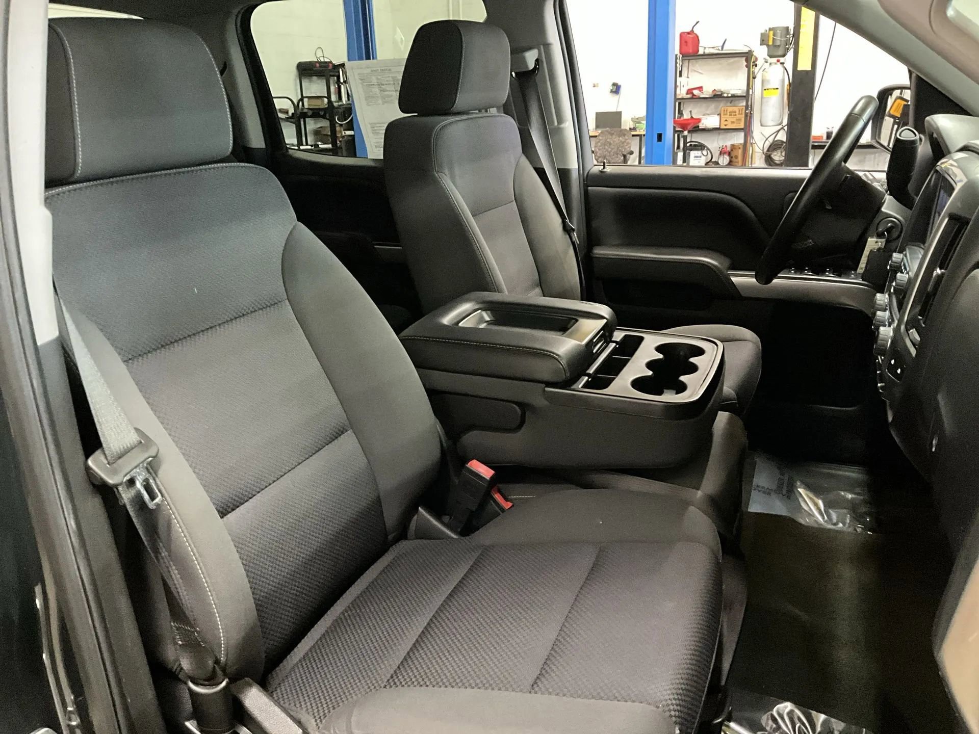 Used 2017 Chevrolet Silverado 1500 LT w/ All Star Edition image 21