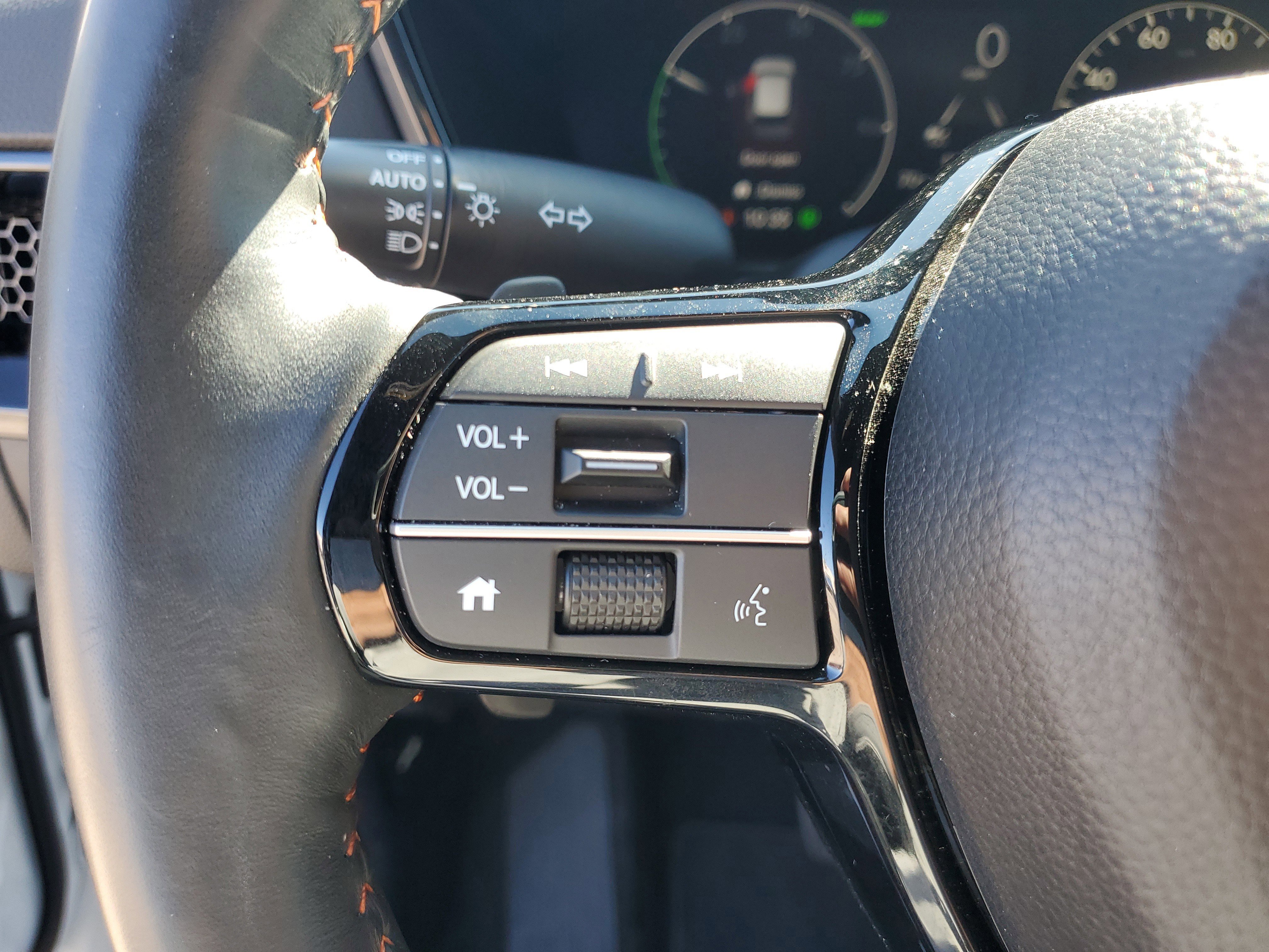 Used 2024 Honda CR-V Sport Touring image 29