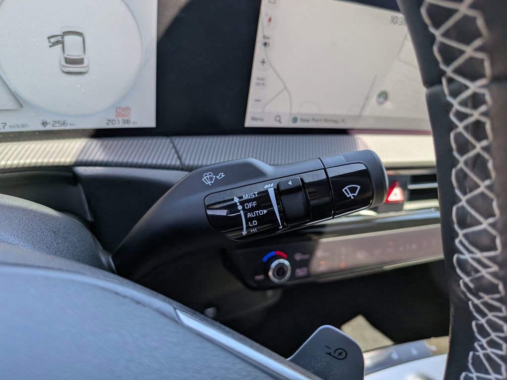 Certified 2023 Kia EV6 GT-Line w/ GT-Line White Seat Package AWD/4WD image 32