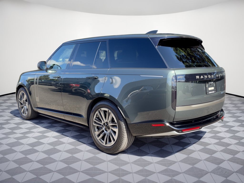 Used 2023 Land Rover Range Rover SE AWD/4WD image 3