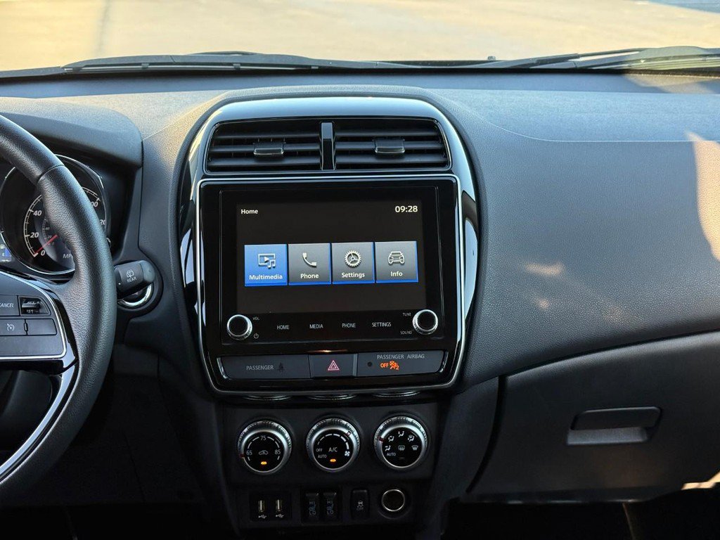 Used 2025 Mitsubishi Outlander Sport AWD image 15