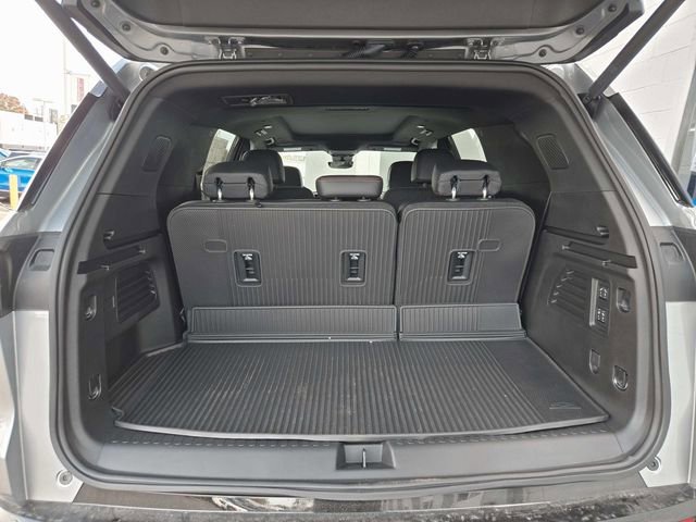 New 2026 Chevrolet Traverse RS w/ LPO, Floor Liner Package image 12
