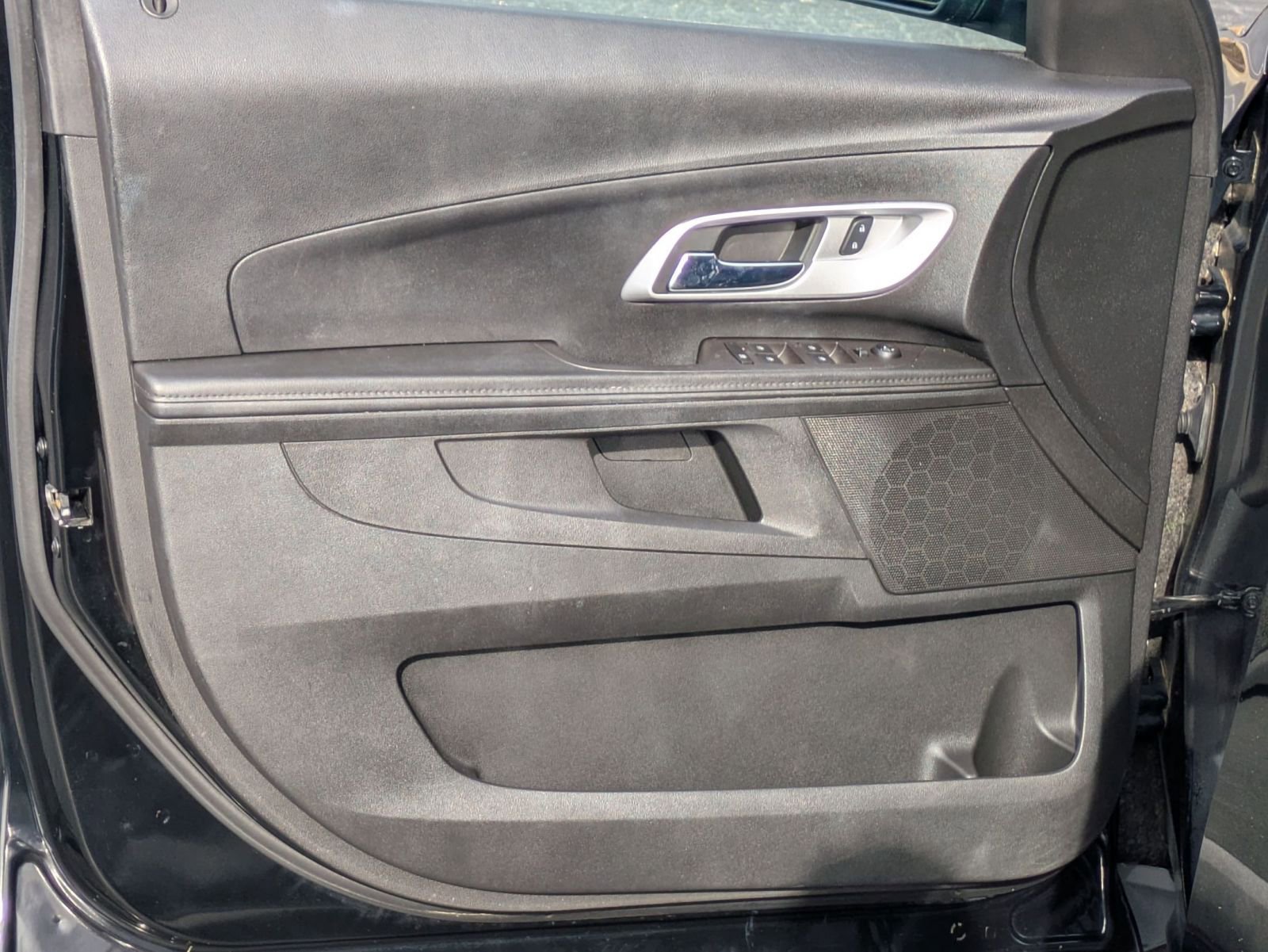 Used 2016 Chevrolet Equinox LT image 17