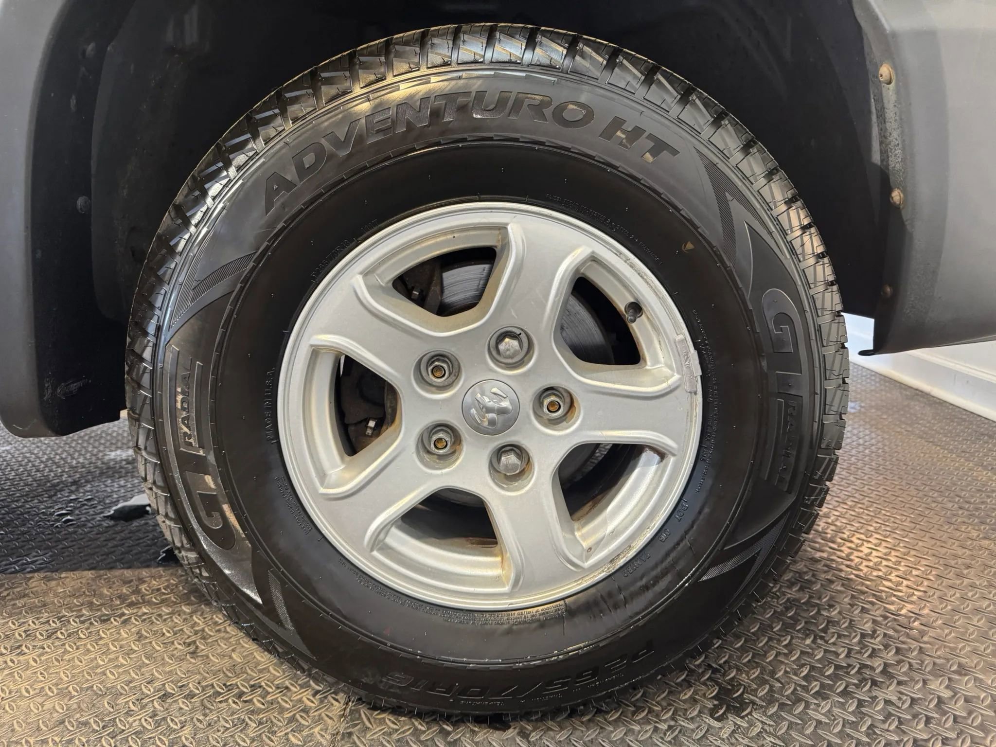 Used 2005 Dodge Dakota SLT image 28