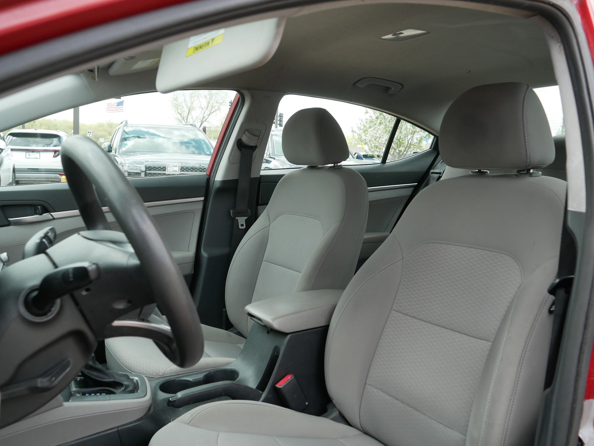 Used 2019 Hyundai Elantra SE FWD image 14