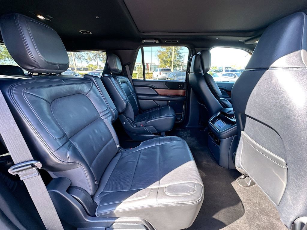 Used 2023 Lincoln Navigator Reserve image 28