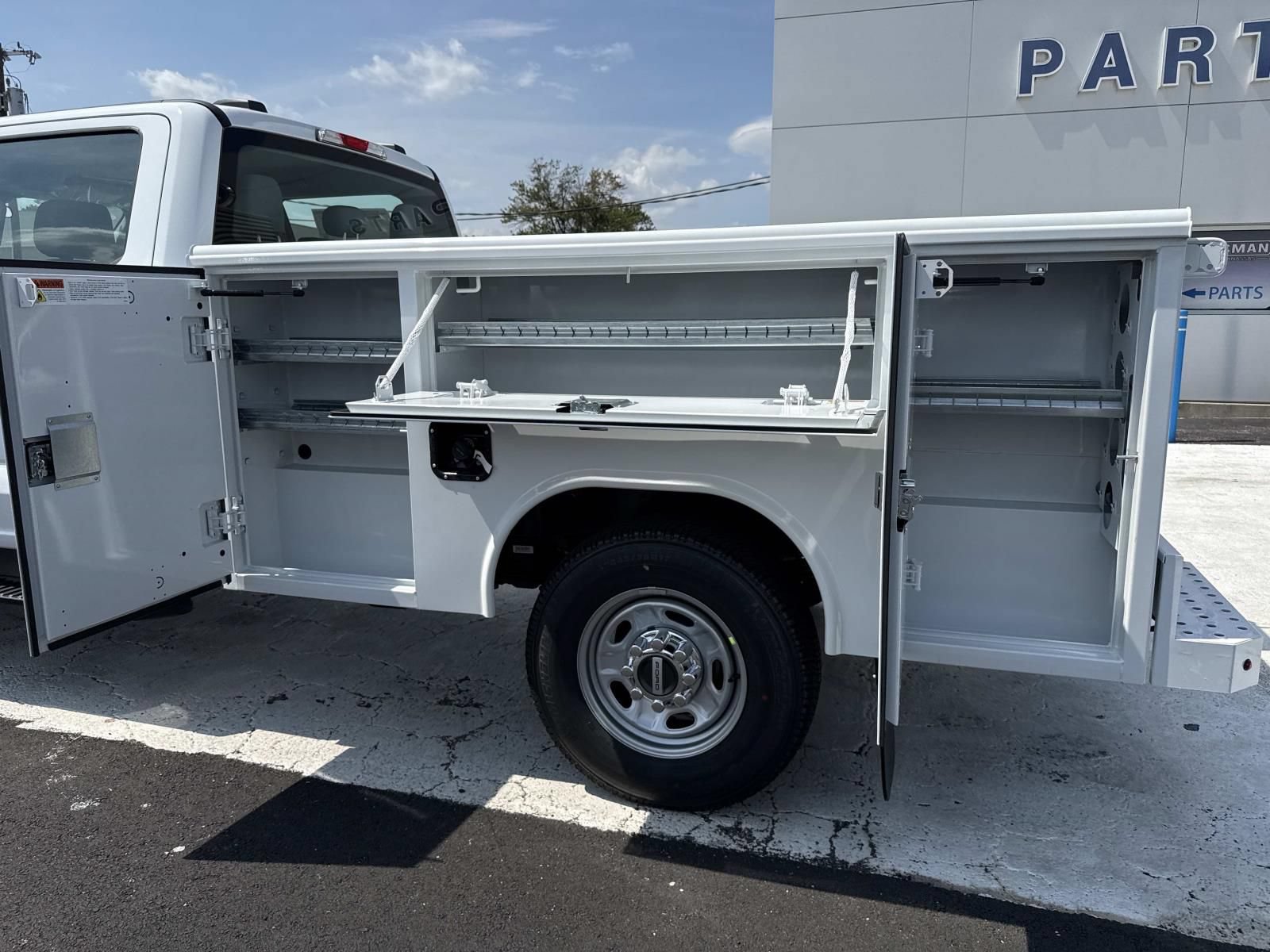 New 2027 Ford F250 XL w/ XL Chrome Package AWD/4WD image 12