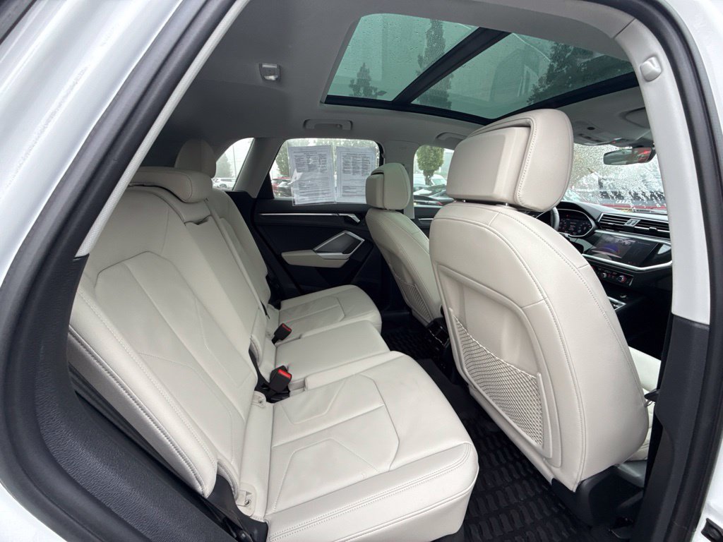 Used 2023 Audi Q3 2.0T Premium w/ Convenience Package AWD/4WD image 11