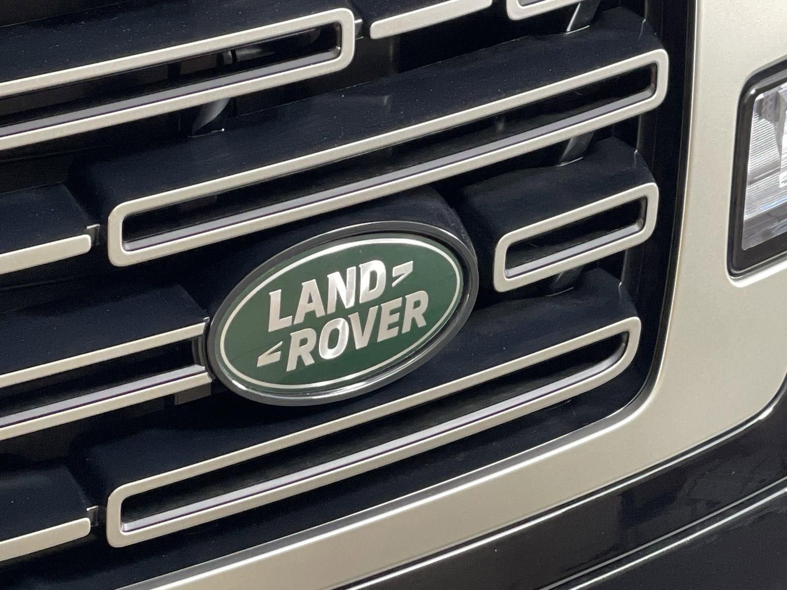Used 2023 Land Rover Range Rover SE AWD/4WD image 9