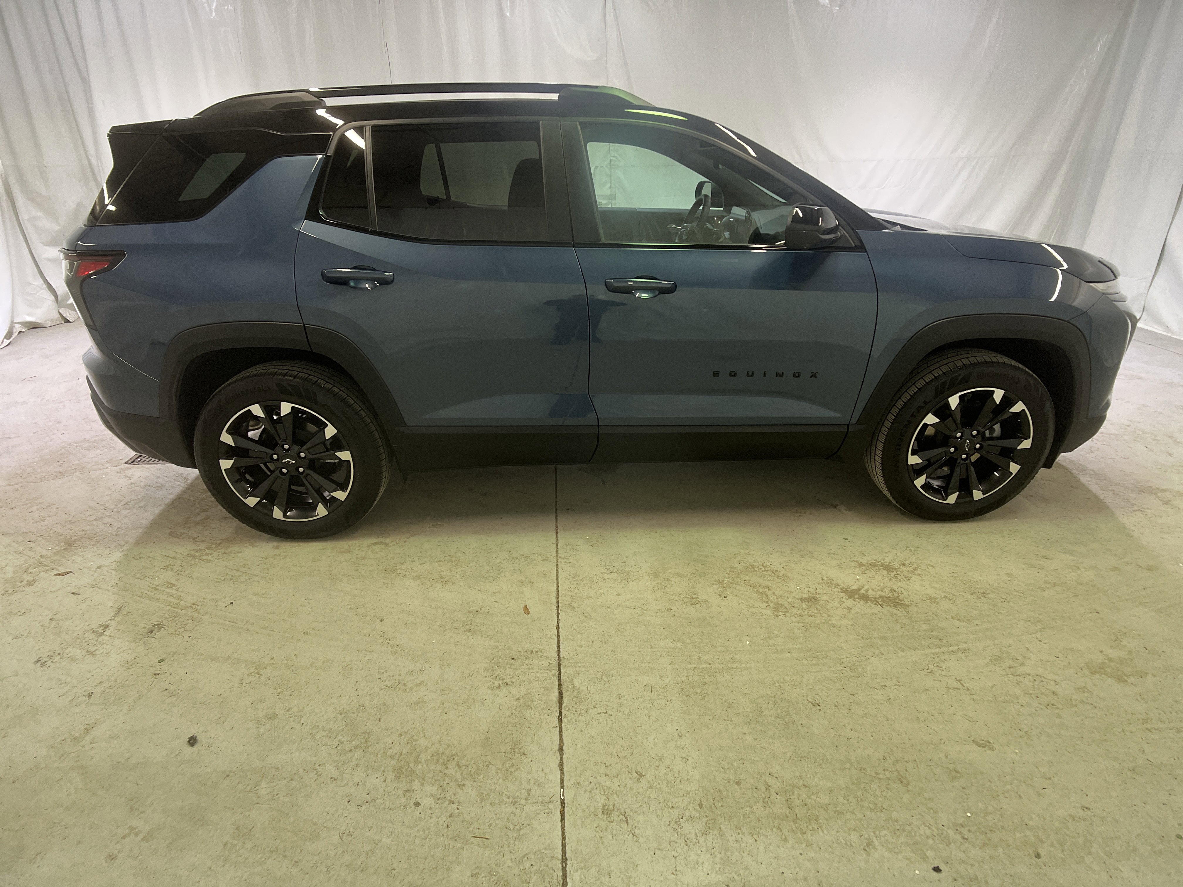 Used 2025 Chevrolet Equinox RS w/ Safety and Technology Package image 12